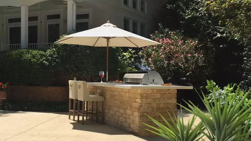 Tips for creating the perfect outdoor kitchen